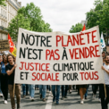 Ajouter texte engagé en français sur image